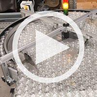 Video von Drehtisch zum Puffern und Vereinzeln von Glastiegeln