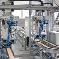 Flexible interlinking using flat top chain conveyors 02