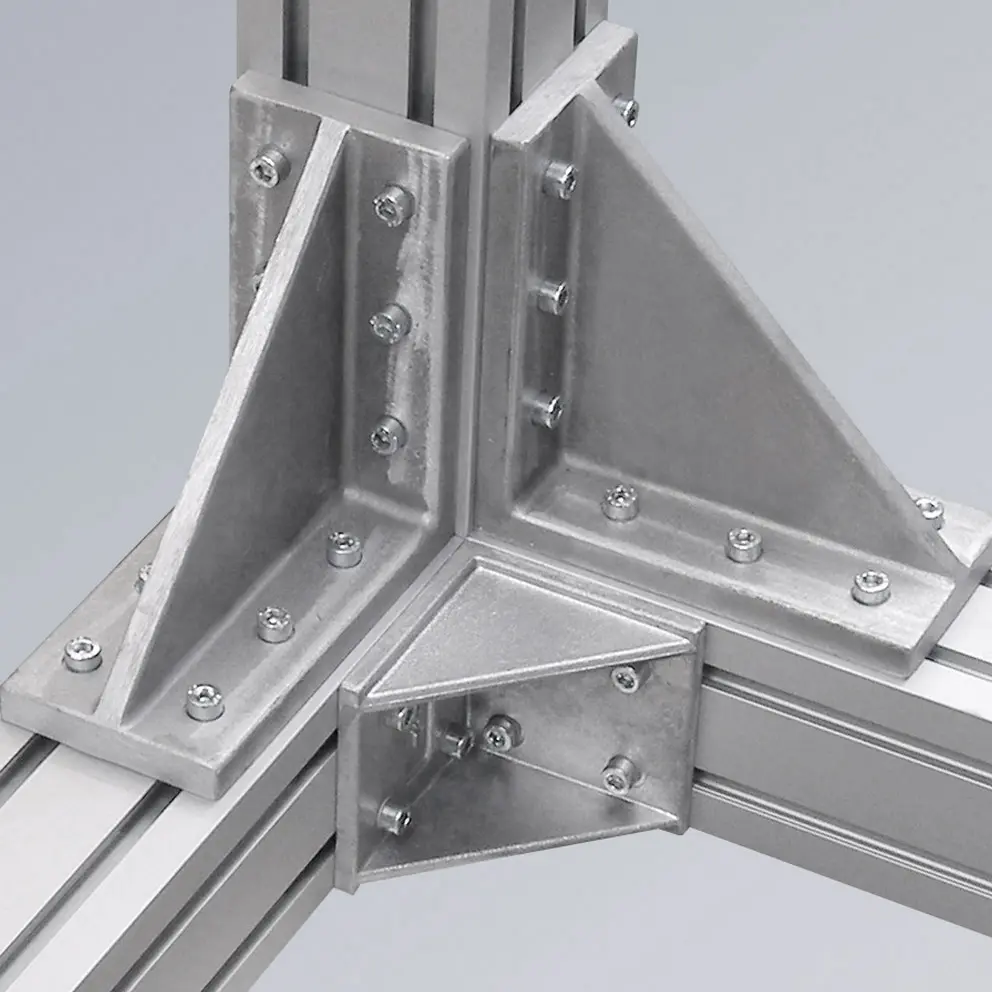Profile Serie 50 montiert mit Winkelkonsole 16 und 05