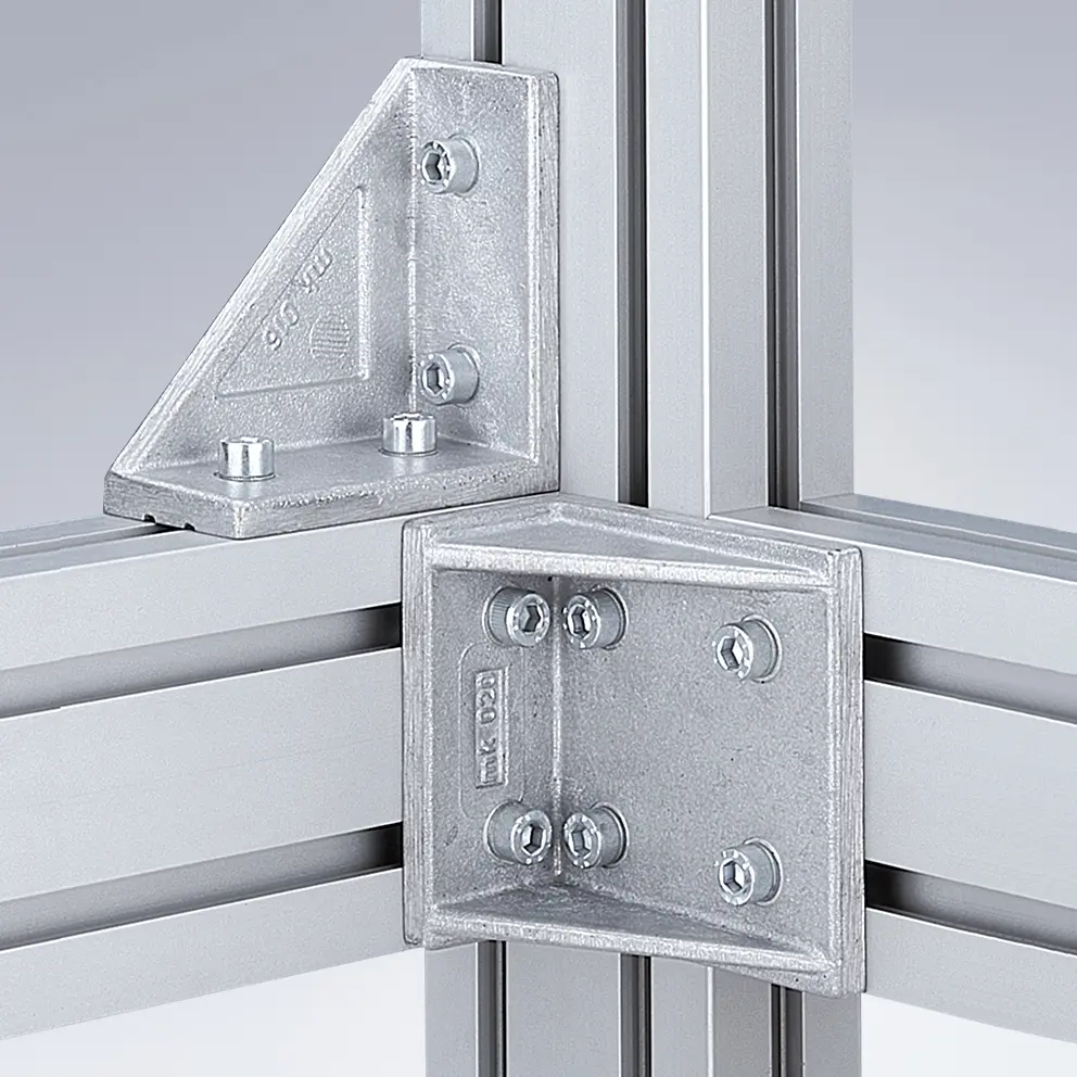 Profile Serie 40 montiert mit Winkelkinsolen